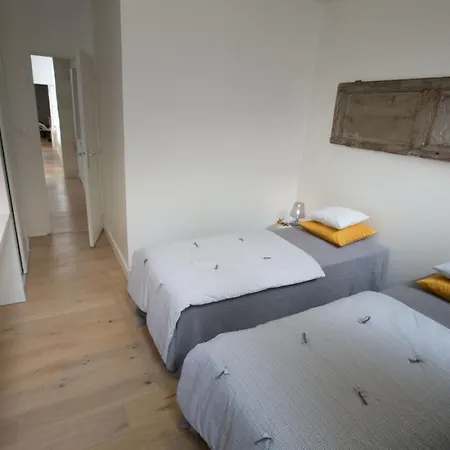 : Location Les Merciers. Daire *